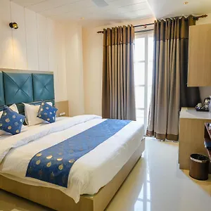 Sri Shyam Hotel